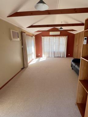 House Leased - NSW - Goulburn - 2580 - GREAT LOCATION  (Image 2)