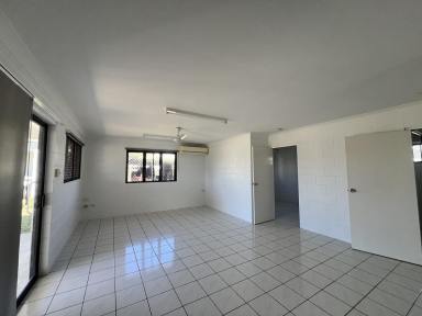 House For Lease - QLD - Forrest Beach - 4850 - 3 BEDROOM HOME IN BEACHSIDE SUBURB AVAILABLE TO RENT $380 PER WEEK  (Image 2)