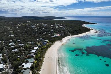 Residential Block For Sale - WA - Eagle Bay - 6281 - RARE RESORT SIZED BLOCK...MOMENTS TO THE BEACH!  (Image 2)