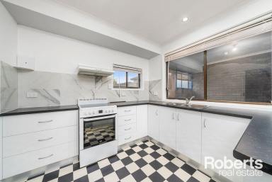 House Leased - TAS - Montrose - 7010 - Neat and Tidy 2 bedroom unit  (Image 2)