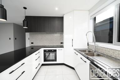 Unit For Sale - TAS - Kings Meadows - 7249 - Spacious Modern Unit - Prime Location  (Image 2)