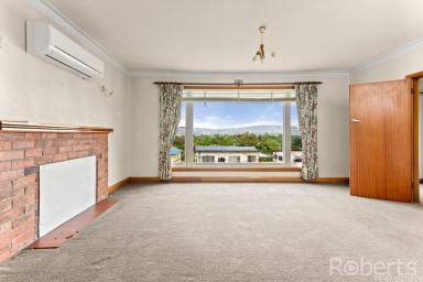 House Leased - TAS - Mowbray - 7248 - Large Family Home  (Image 2)