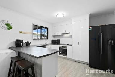 House For Sale - QLD - Eli Waters - 4655 - Lowset - Low Maintenance - Low Mileage  (Image 2)
