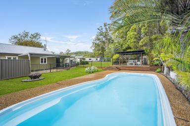 House For Sale - NSW - South Kempsey - 2440 - Charming Rural Retreat Just 10-Minutes to Famous Surfing Destination  (Image 2)