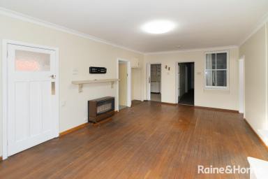 House Leased - NSW - Wagga Wagga - 2650 - Central Living  (Image 2)
