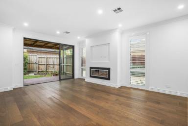 House Leased - VIC - Mount Waverley - 3149 - GORGEOUS CONTEMPORARY HOUSE | GREAT LOCATION |  (Image 2)