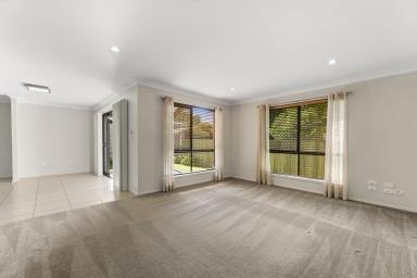 Unit For Sale - QLD - Rangeville - 4350 - Spacious and Secure, Three Bedroom Villa!  (Image 2)