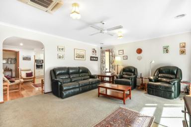 House For Sale - VIC - Bairnsdale - 3875 - Quality Home & Shedding On Double Block  (Image 2)