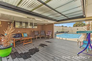 House Sold - WA - Warnbro - 6169 - Step Up Your Game in This Stylish Haven  (Image 2)