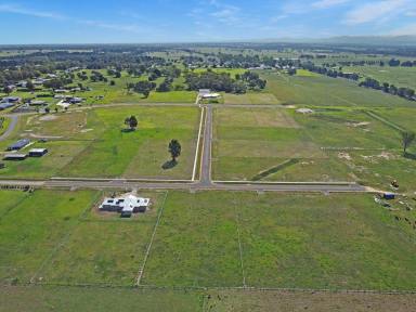 Residential Block For Sale - VIC - Lindenow South - 3875 - FARMLAND OVER THE BACK FENCE  (Image 2)