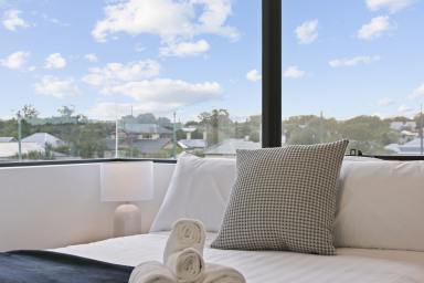 Apartment For Lease - VIC - Geelong - 3220 - Fully Furnished Penthouse Apartment with Uninterrupted Views | Mid & Long Term Lease Available  (Image 2)