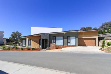 House Auction - ACT - Red Hill - 2603 - New, Unique, Stylish & Luxurious  (Image 2)