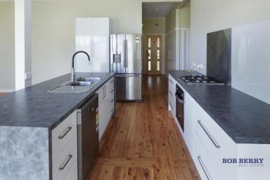 House Leased - NSW - Dubbo - 2830 - Three Bedroom Home in Convenient South Dubbo Location  (Image 2)