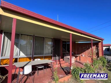 House For Sale - QLD - Kingaroy - 4610 - With some inside TCL, this sold brick home could come up nicely  (Image 2)