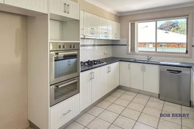 House Leased - NSW - Dubbo - 2830 - Spacious family home situated in a tranquil cul-de-sac adjacent to the golf course.  (Image 2)