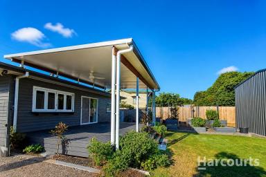 House For Lease - QLD - Childers - 4660 - Renovated Home with shed  (Image 2)