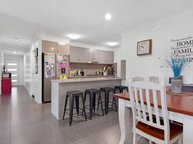 House Auction - NSW - Young - 2594 - Spacious 5 Bedroom Home  (Image 2)