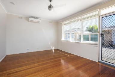 Unit Leased - VIC - Mentone - 3194 - RENOVATED | QUIET BLOCK | MINUTES TO THE BEACH  (Image 2)