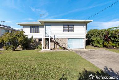 House Sold - QLD - North Mackay - 4740 - Huge 2,203 m2 block!  (Image 2)