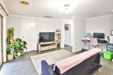 House For Sale - VIC - Mildura - 3500 - SIDE ACCESS FOR A SHED  (Image 2)