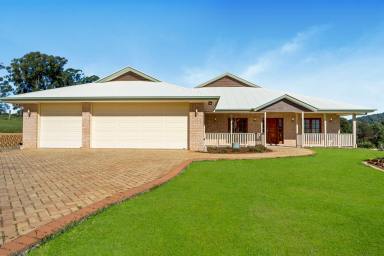 House For Sale - QLD - Samford Valley - 4520 - LIFESTYLE & VIEWS IN SAMFORD ROYAL ESTATES  (Image 2)