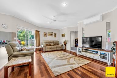 House For Sale - QLD - Kanimbla - 4870 - FAMILY HOME IN KANIMBLA WITH IN-GROUND POOL  (Image 2)