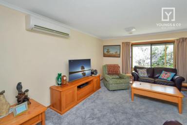 House For Sale - VIC - Murchison - 3610 - LOCATED IN THE HEART OF MURCHISON!  (Image 2)