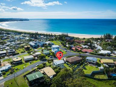 House For Sale - NSW - Tathra - 2550 - YOUR WAIT IS OVER  (Image 2)