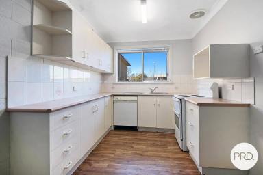 Unit For Lease - NSW - East Albury - 2640 - DELIGHTFUL EAST ALBURY TWO BEDROOM UNIT!  (Image 2)