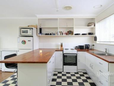 Unit Sold - VIC - Bairnsdale - 3875 - CLOSE TO THE HOSPITAL – EXCELLENT RETURN  (Image 2)