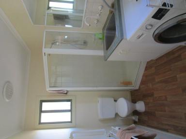 House Leased - VIC - Swan Reach - 3903 - FULLY FURNISHED GRANNY FLAT WITH VIEWS  (Image 2)