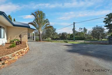 House Sold - WA - Chidlow - 6556 - A SHED LOAD OF OPTIONS!  (Image 2)