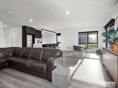 House Sold - TAS - Invermay - 7248 - Quality Townhouse Plus Self Contained Bedsitter  (Image 2)