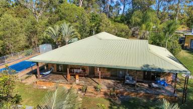 House For Sale - QLD - Bungadoo - 4671 - This charming brick, steel framed, 3 bedroom, 1 bathroom house with pool is situated on a spacious 6.54 hectares  (Image 2)