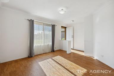 House Sold - WA - Cooloongup - 6168 - Room for Granny Flat or Workshop - 727m2 Block  (Image 2)