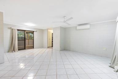 House For Lease - QLD - Woree - 4868 - SPACIOUS 3-BEDROOM HOUSE!  (Image 2)