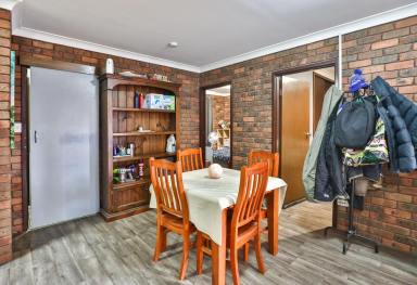 Unit Sold - VIC - Mildura - 3500 - INVEST OR OCCUPY  (Image 2)