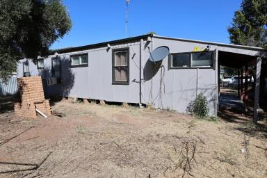 House For Sale - NSW - Bourke - 2840 - Great for Investment  (Image 2)