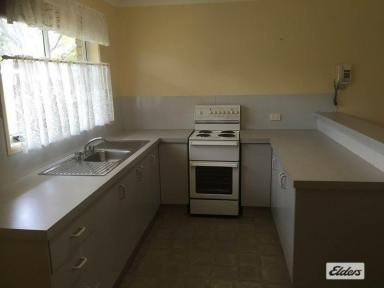 Unit Sold - QLD - Gatton - 4343 - Tidy unit in small complex  (Image 2)