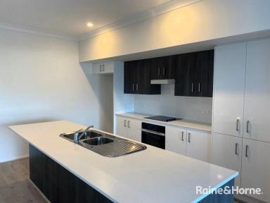 Townhouse Leased - NSW - Greenwell Point - 2540 - Available Now - Coastal Living  (Image 2)