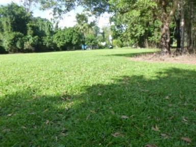 Lifestyle For Sale - QLD - Ingham - 4850 - 1.73 HA. (OVER 4 ACRE) BLOCK WITH RIVER AT REAR!  (Image 2)