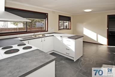 Unit Leased - VIC - Cranbourne - 3977 - 2 BEDROOM UNIT  (Image 2)