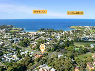 Townhouse For Sale - NSW - Kiama - 2533 - ULTRA PRIVATE & LARGE TOWN HOUSE with FRONT GREENSPACE.  (Image 2)