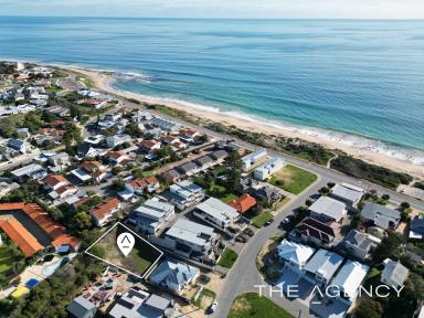 Residential Block For Sale - WA - Halls Head - 6210 - AMAZING LAND OPPORTUNITY NEXT TO THE BEACH  (Image 2)