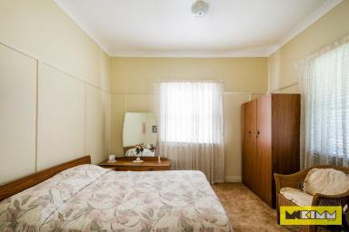 House Leased - NSW - South Grafton - 2460 - 2 BEDROOM HOME + STUDY, RIGHT NEAR SCHOOLS  (Image 2)