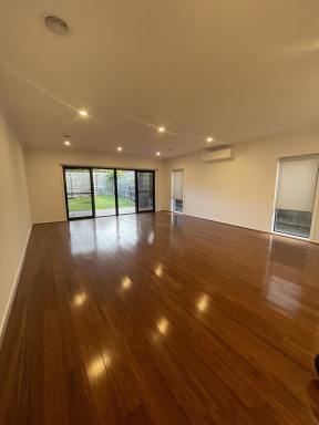 Townhouse For Lease - VIC - Murrumbeena - 3163 - STUNNING Executive Town Residence  (Image 2)