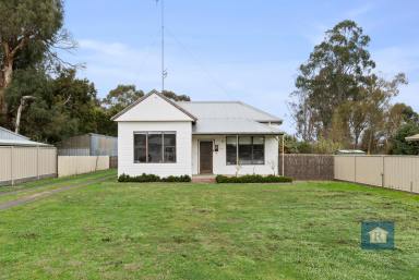 House For Sale - VIC - Elliminyt - 3250 - A Developers Delight...  (Image 2)