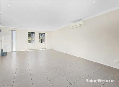 House Leased - NSW - Flinders - 2529 - LEASED BY RAINE & HORNE KIAMA  (Image 2)