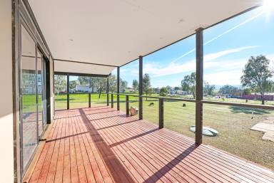 Lifestyle For Sale - NSW - Tamworth - 2340 - PEACEFUL, MODERN HOME CONVENIENTLY LOCATED  (Image 2)