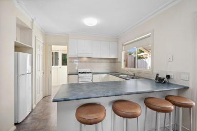 House For Sale - VIC - East Bendigo - 3550 - The Perfect Downsizer  (Image 2)